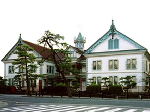 新潟県政記念館画像