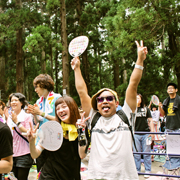 盛り上がるカップル